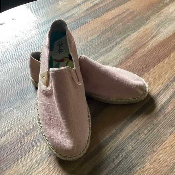 Womens Olukai Kaula Pa'a Kapa Rose Sea Salt Pink Canvas Espadrille Size 6 EU36 - Picture 2 of 4